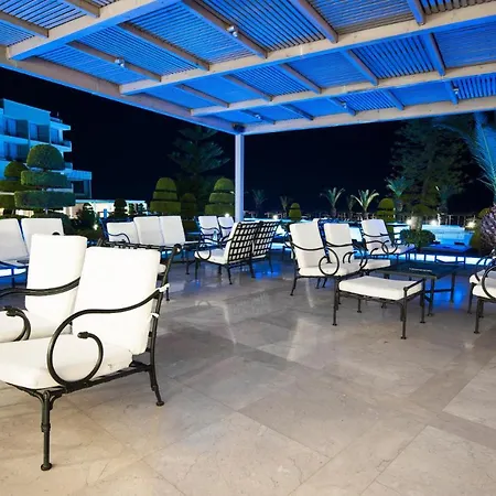 ホテル The Ixian Grand'S Yesterday - Adults Only 5*
